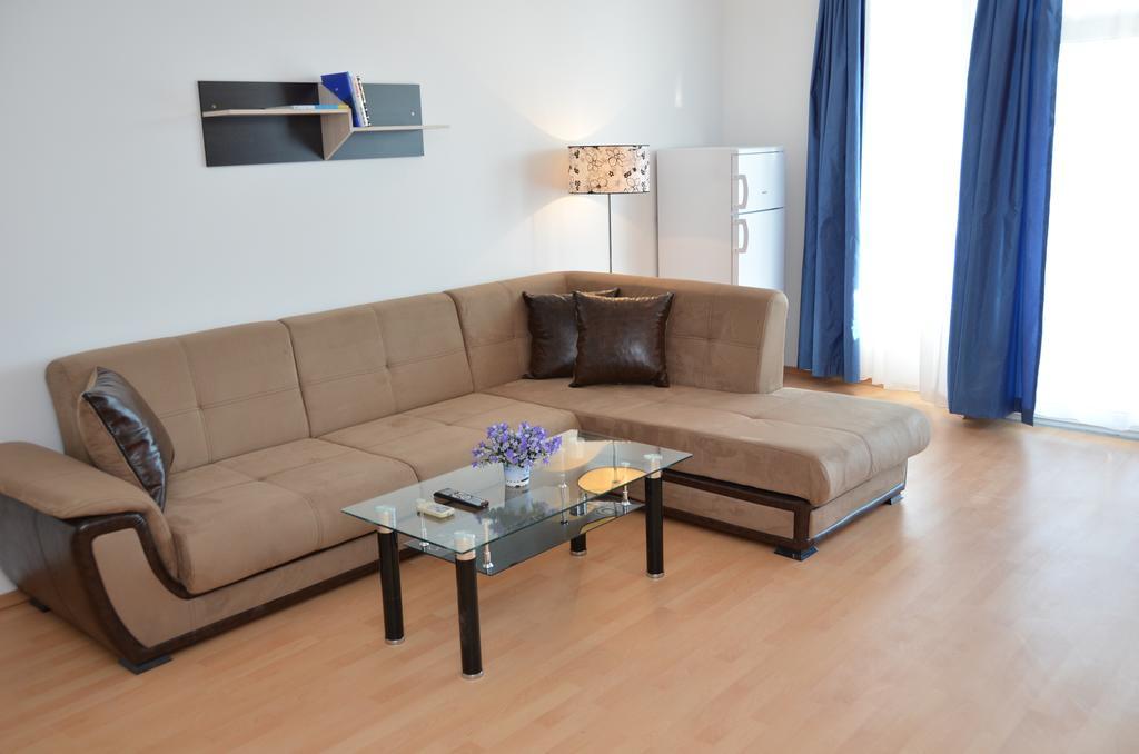 Oasis Laguna Apartments 라브다 외부 사진